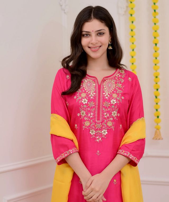 Pink Color Beautiful Chanderi Fabric Designer Ceremonial Readymade Suit