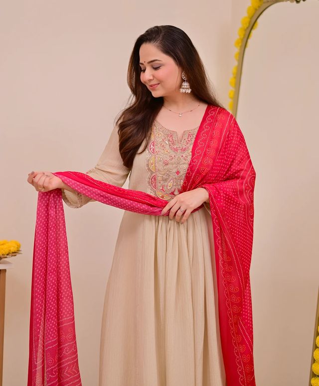 Cream Chinon Fabric Beautiful Graceful Ceremonial Kurta Set