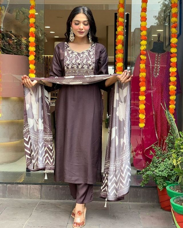 Grey Color Cotton Fabric Designer Partywear Salwar Kameez
