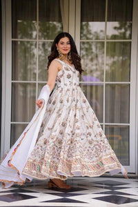 Women's Gorgeous Thread Work Fox Georgette Fabric Flared Anarkali Dupatta Set