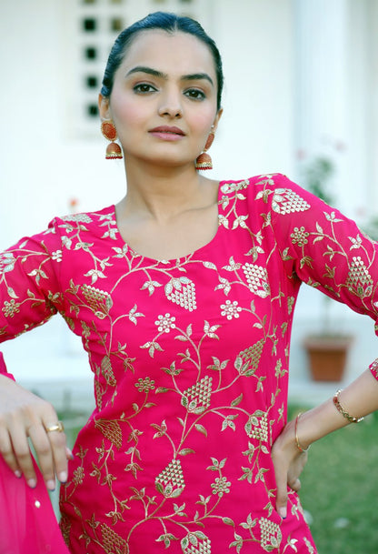 Pink Heavy Fox Georgette Suit With Sequence Embroidered Work
