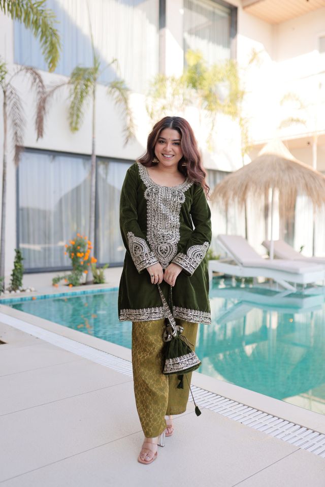 Mahendi Color Geaceful Festive Special Velvet Fabric Readymade Suit With Batwa