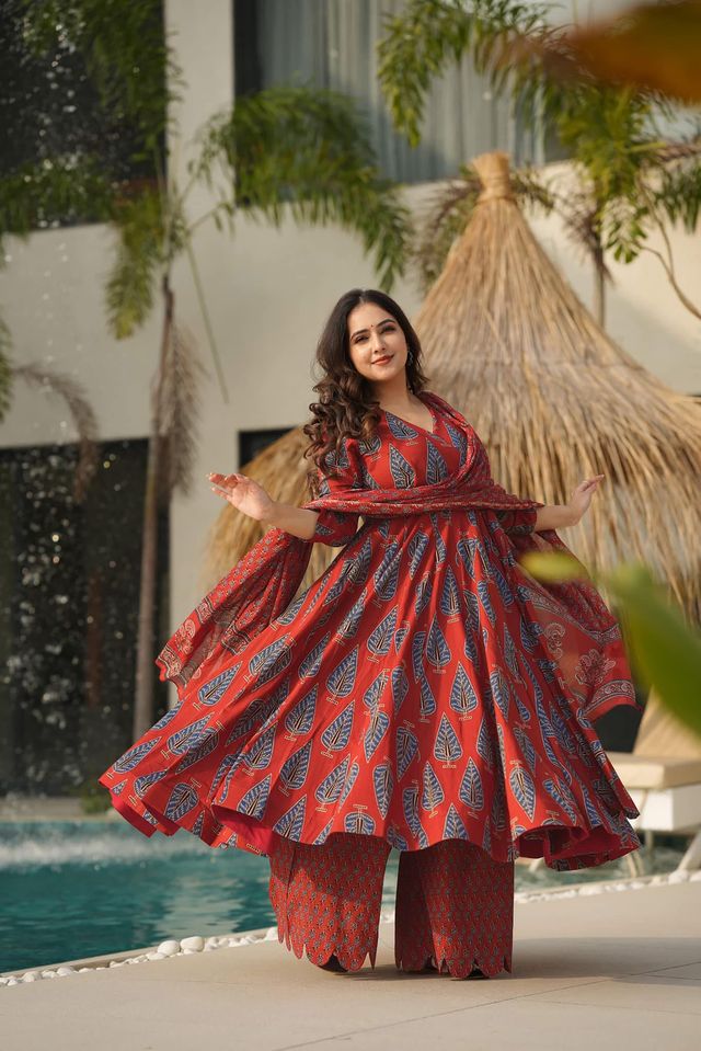 Ethnic Style Anarkali Suit with Dupatta