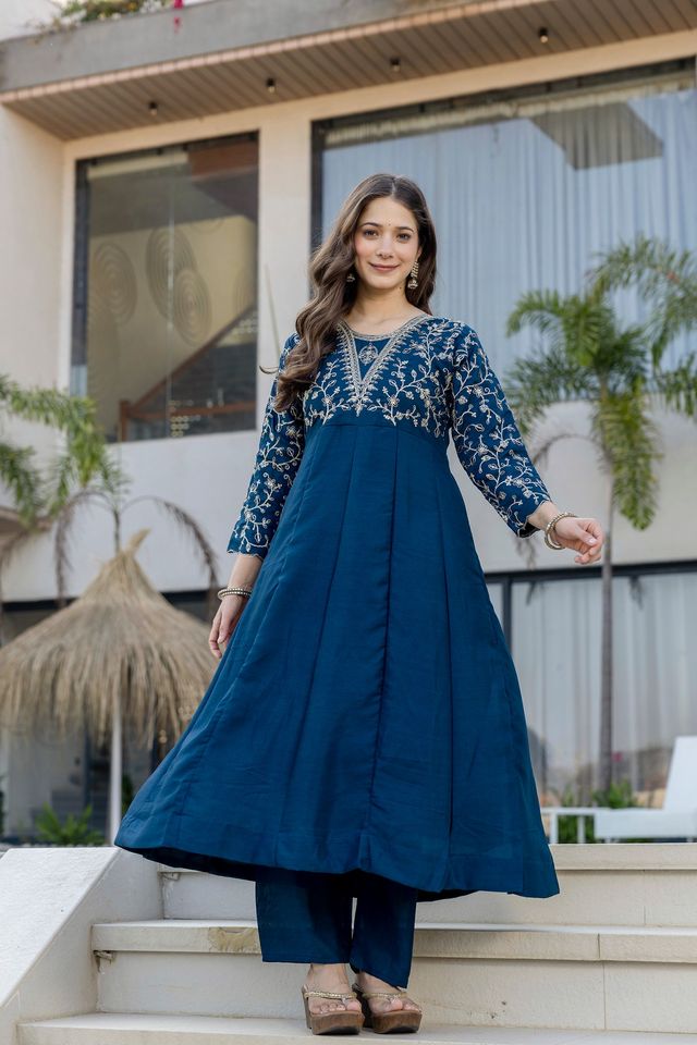 Blue Vichitra Silk Fabric Beautiful Graceful Ceremonial Kurta Set