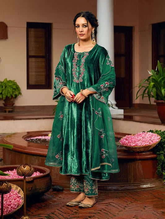 Green Color Beautiful Winters Special Velvel Salwar Kameez