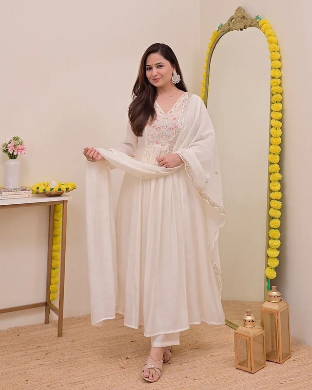 CreamColor Chanderi Silk Fabric Designer Embroiderd Stitched Suit