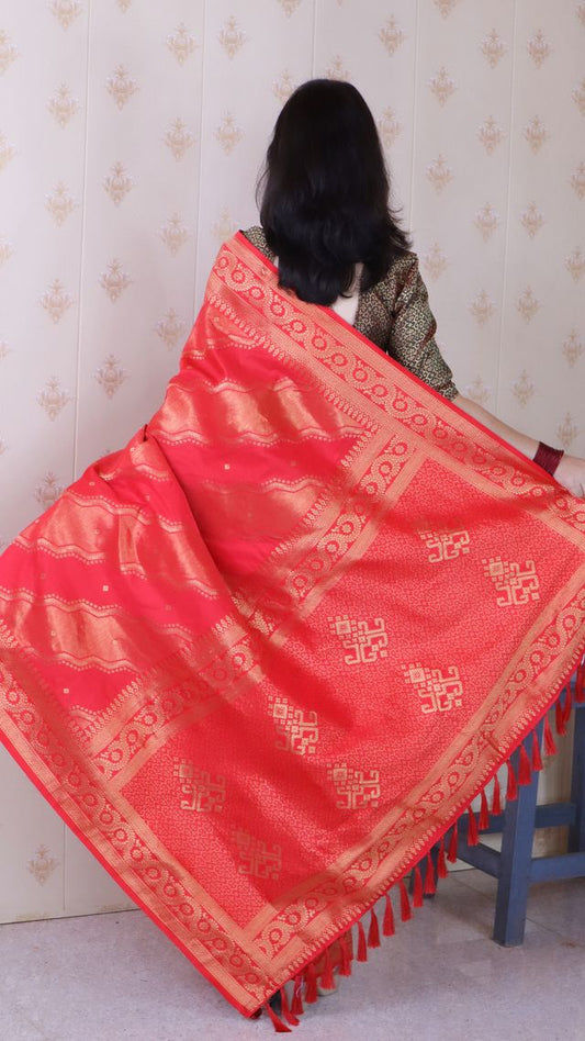 Pink Color Soft Silk Woven Jari Designer Ethnic Partywear Saree