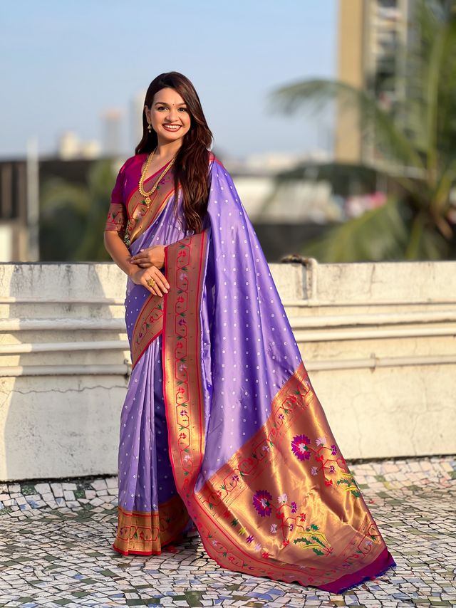 Lavender Color Beautiful Soft Silk Woven Designer Partywear Saree