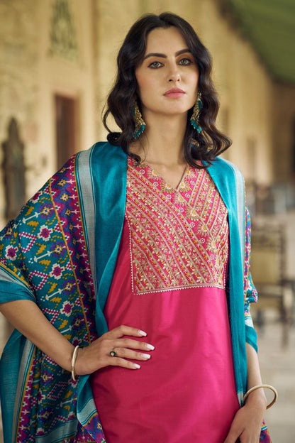 Pink Color Silk Blend Ethnic Fancy Partywear Suit With Classy Looks