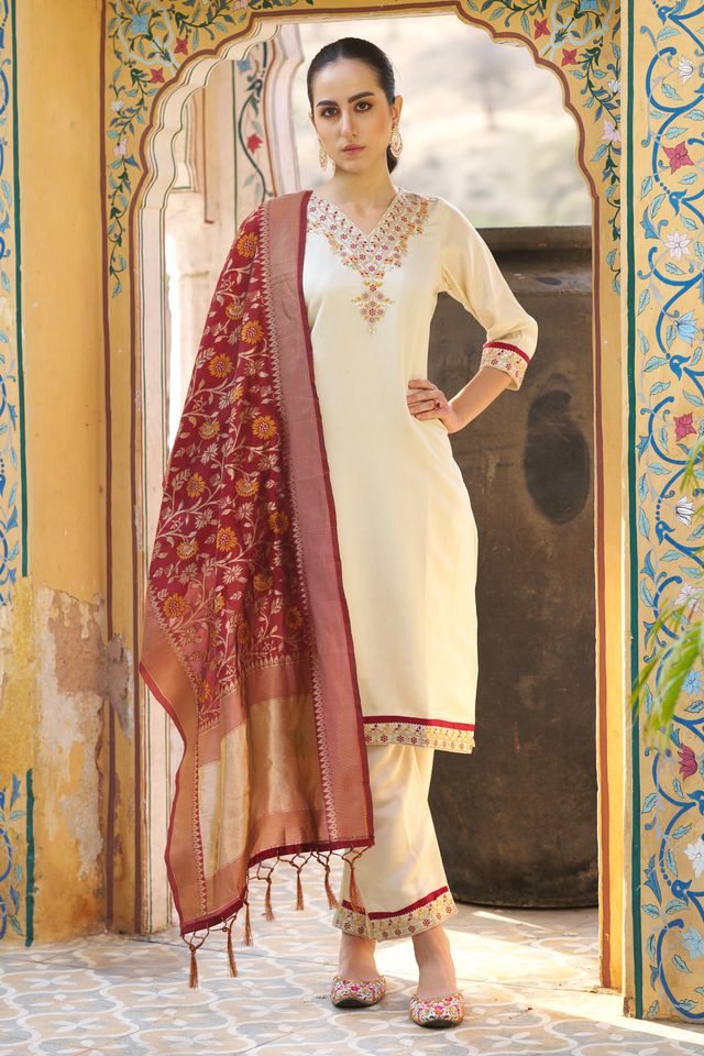 Cream Color Silk Blend Fabric Beautiful Embroidered Kurta Set With Dupatta