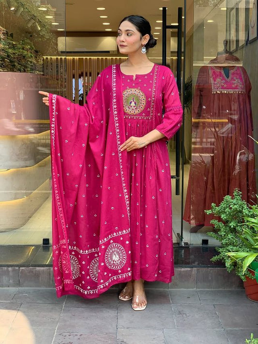 Pink Color Rayon Fabric Elegant Salwar Kameez